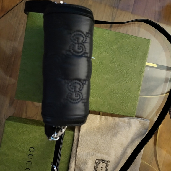 Authentic Gucci Matellase Mini Chain Link Bag - Picture 8 of 10